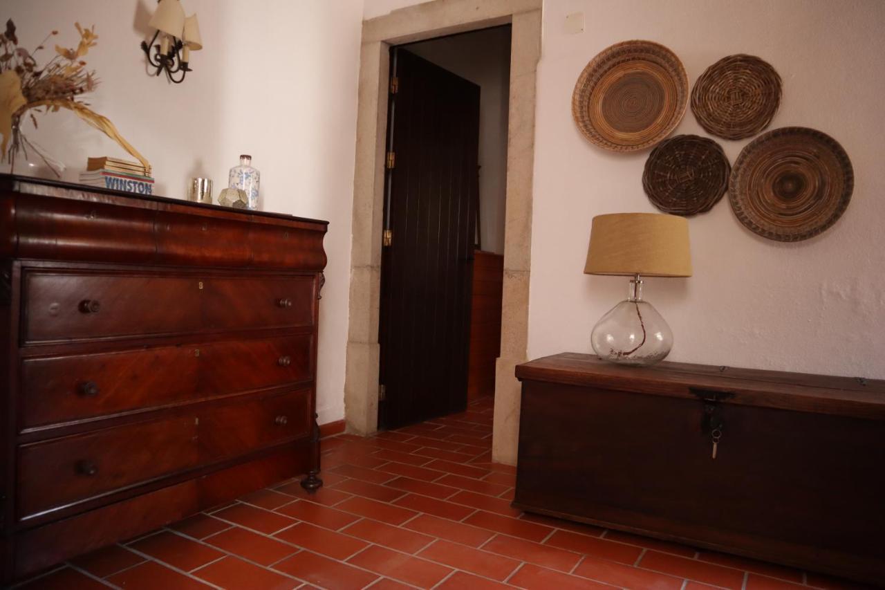Os Agostos Bed & Breakfast Exterior photo